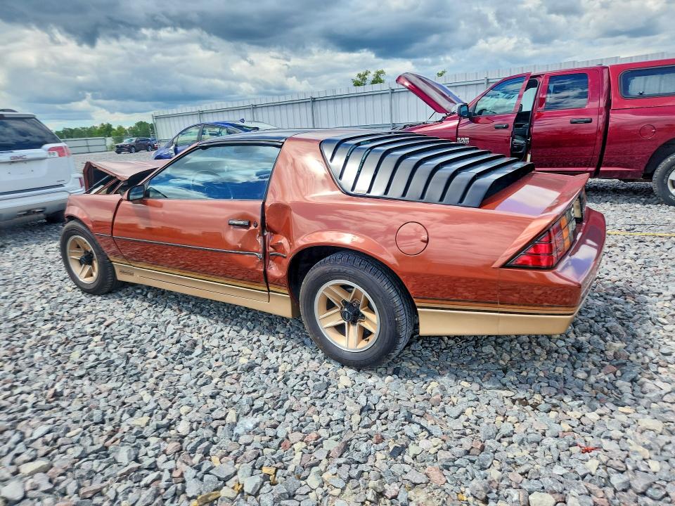 Продажа на аукционе авто 1985 Chevrolet Camaro, vin: 1G1FP87H3FL471852, номер лота: 58036966