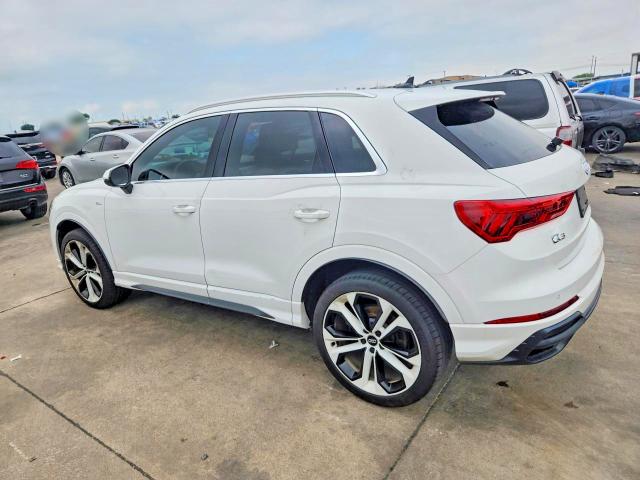 55926496 :رقم المزاد ، WA1EECF32L1036565 vin ، 2020 Audi Q3 مزاد بيع