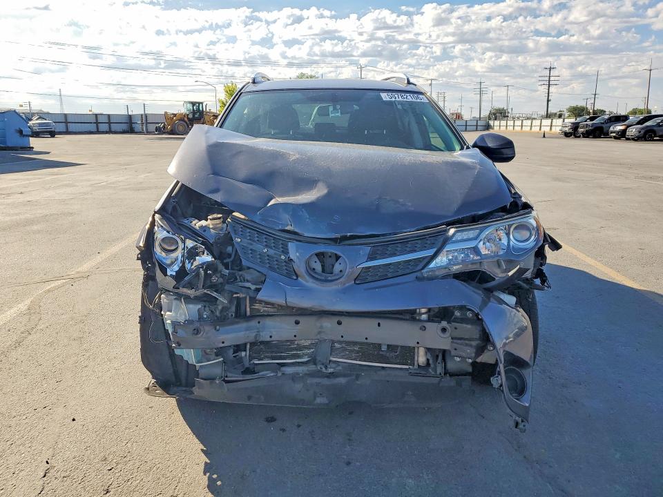 58782106 :رقم المزاد ، JTMBFREV4FJ039368 vin ، 2015 Toyota Rav4 مزاد بيع