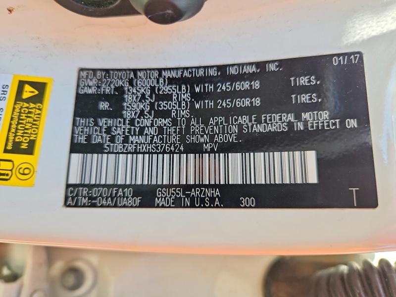 55824316 :رقم المزاد ، 5TDBZRFHXHS376424 vin ، 2017 Toyota Highlander مزاد بيع
