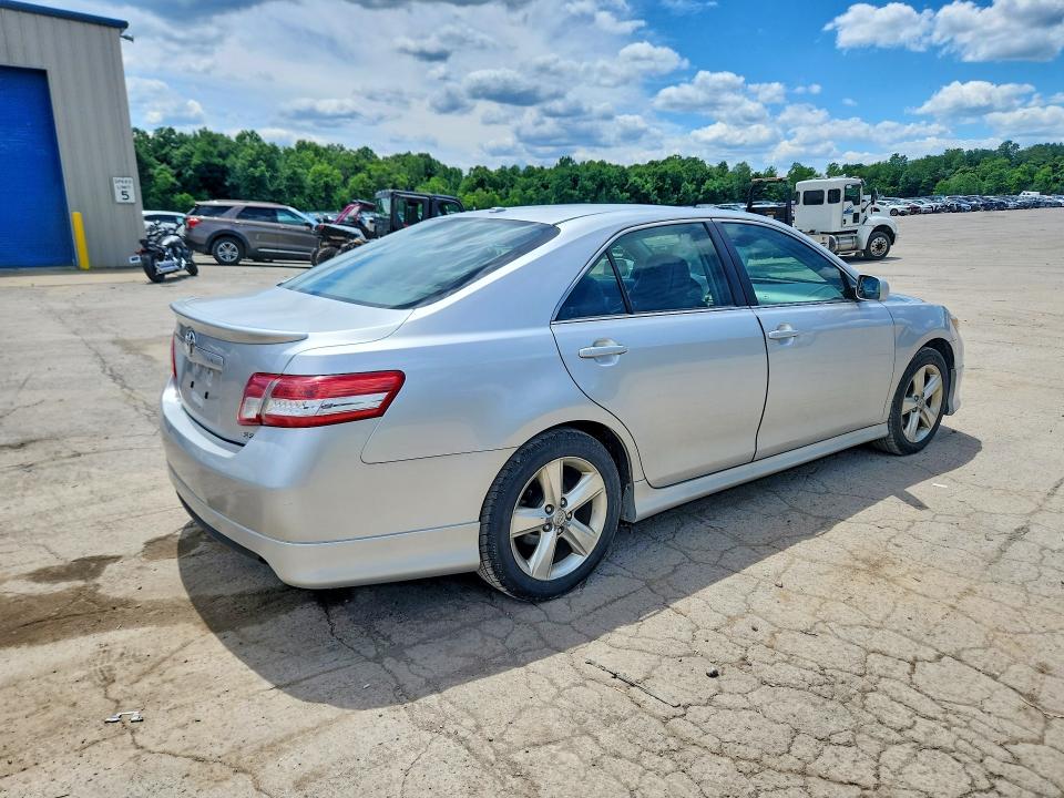 2010 Toyota Camry მანქანა იყიდება აუქციონზე, vin: 4T1BK3EKXAU111398, აუქციონის ნომერი: 57050236