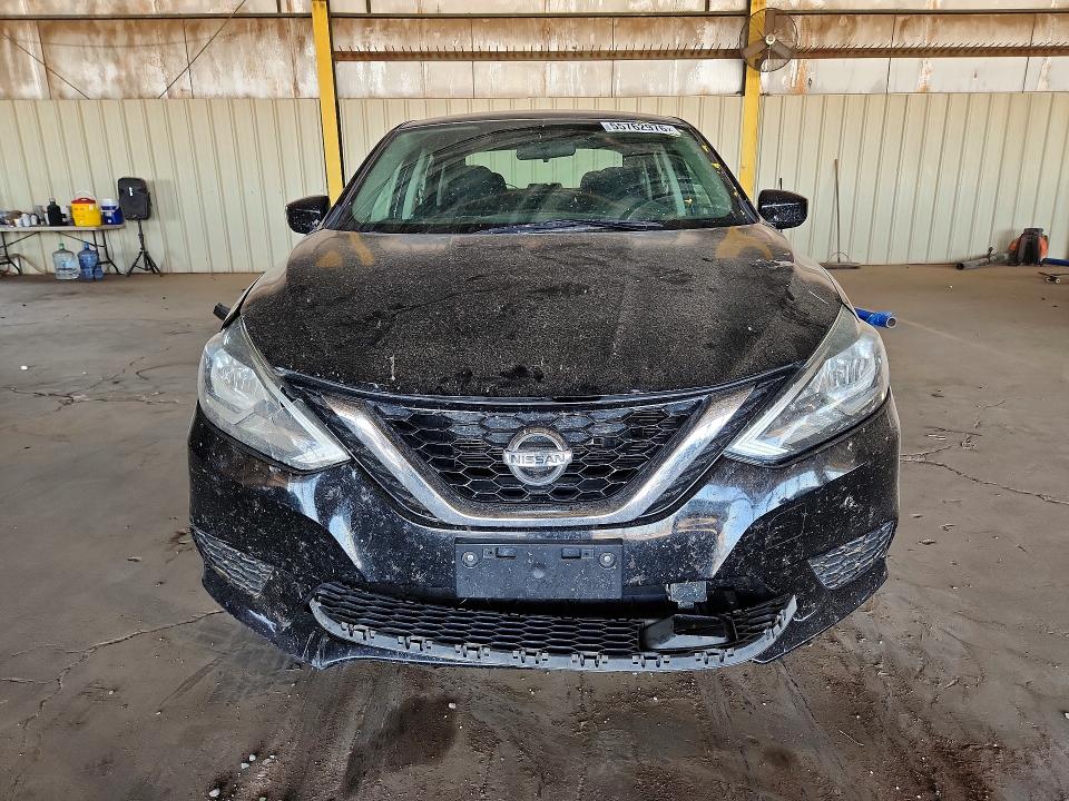 55762976 :رقم المزاد ، 3N1AB7AP5JY227729 vin ، 2018 Nissan Sentra مزاد بيع