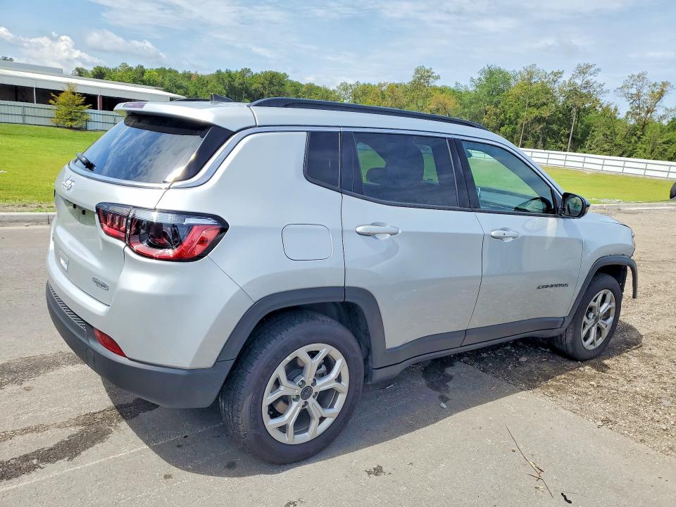 57432036 :رقم المزاد ، 3C4NJDBN4ST598005 vin ، 2025 Jeep Compass مزاد بيع