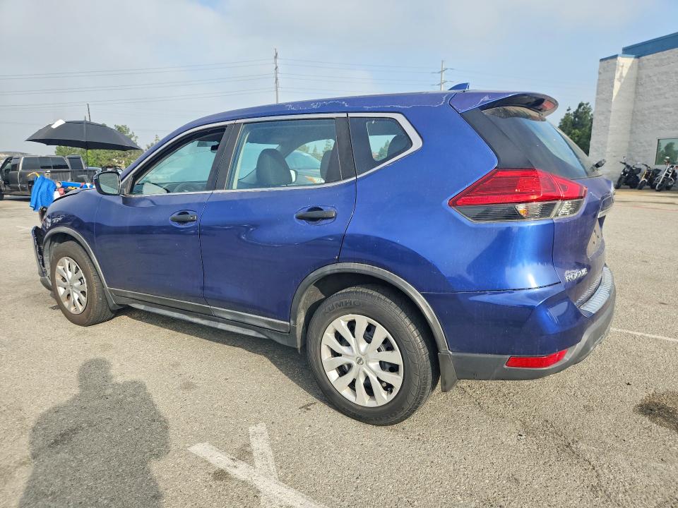 55819546 :رقم المزاد ، KNMAT2MT8HP607259 vin ، 2017 Nissan Rogue مزاد بيع