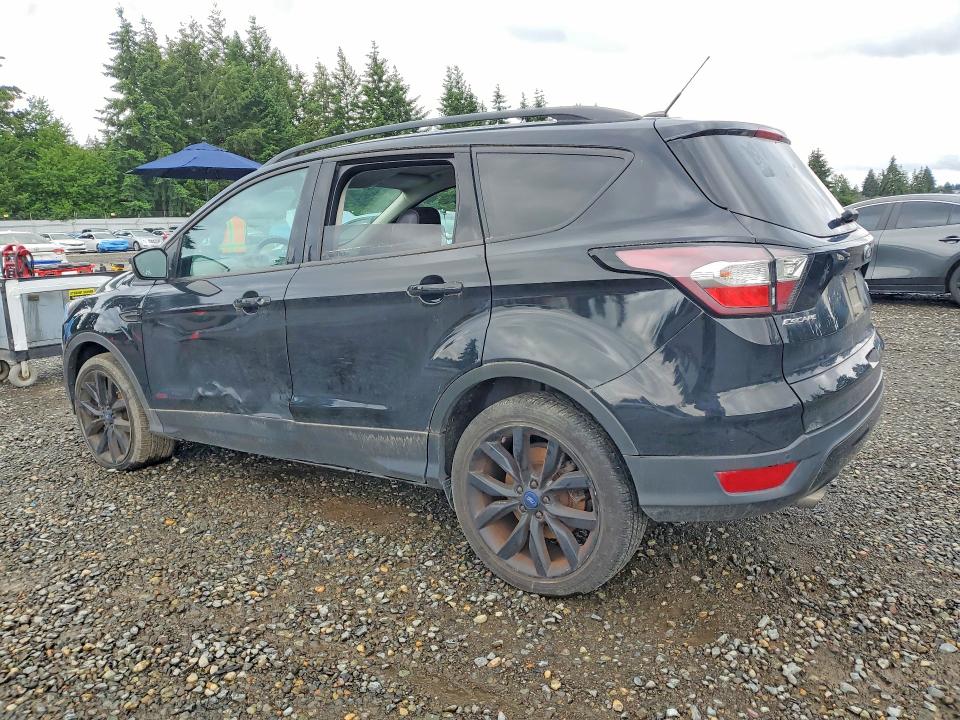 Продажа на аукционе авто 2017 Ford Escape, vin: 1FMCU9JD8HUD54405, номер лота: 56833636