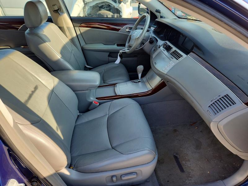 57856666 :رقم المزاد ، 4T1BK36B38U266352 vin ، 2008 Toyota Avalon مزاد بيع