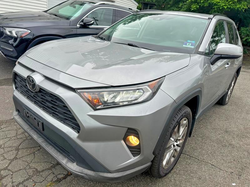 58690046 :رقم المزاد ، 2T3A1RFV5KC056122 vin ، 2019 Toyota Rav4 مزاد بيع