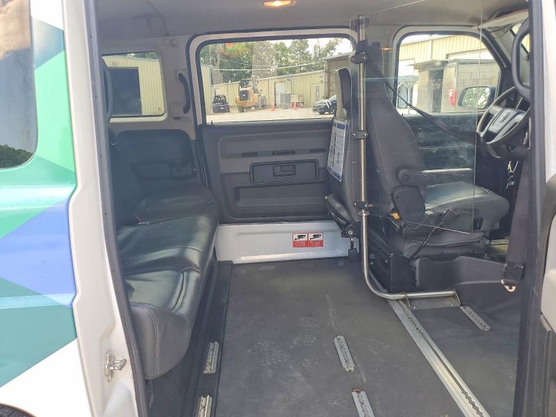 2014 Mobility Ventures Mv-1 მანქანა იყიდება აუქციონზე, vin: 57WMD2A69EM101814, აუქციონის ნომერი: 55649536