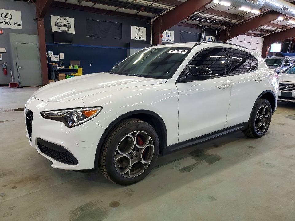 58875016 :رقم المزاد ، ZASPAJAN1N7D47094 vin ، 2022 Alfa Romeo Stelvio مزاد بيع