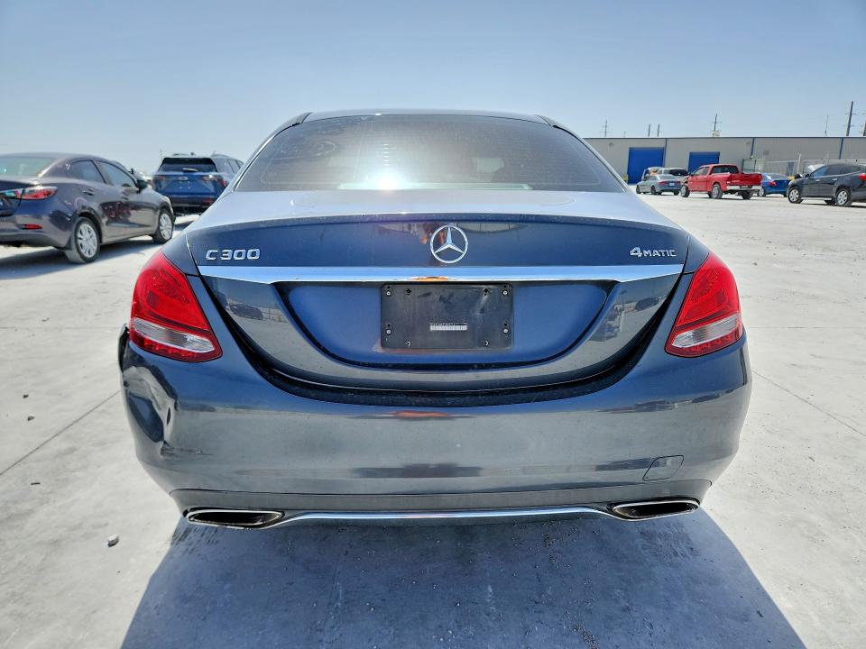 2015 Mercedes-benz C მანქანა იყიდება აუქციონზე, vin: 55SWF4KB4FU020713, აუქციონის ნომერი: 85986415