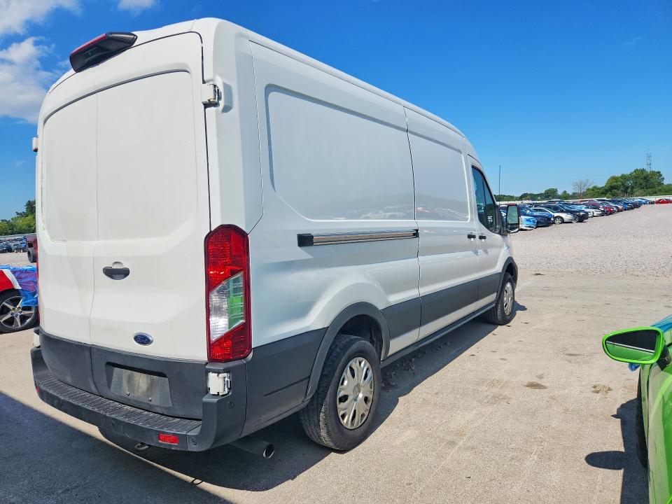 59729936 :رقم المزاد ، 1FTBR1C80MKA86233 vin ، 2021 Ford Transit مزاد بيع