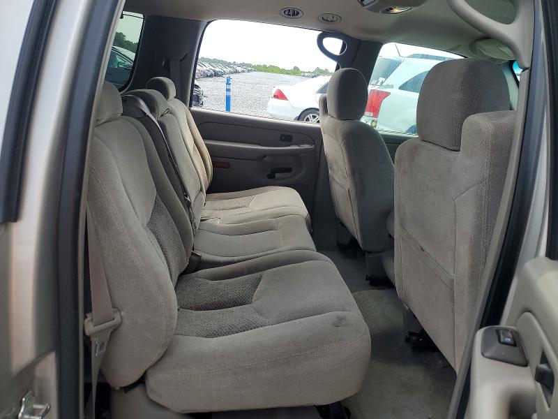 57070576 :رقم المزاد ، 3GNEC16Z84G294989 vin ، 2004 Chevrolet Suburban مزاد بيع