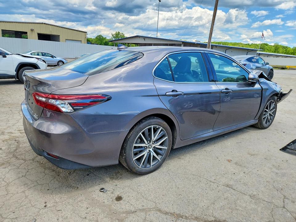 57833406 :رقم المزاد ، 4T1F31AK5RU626653 vin ، 2024 Toyota Camry مزاد بيع