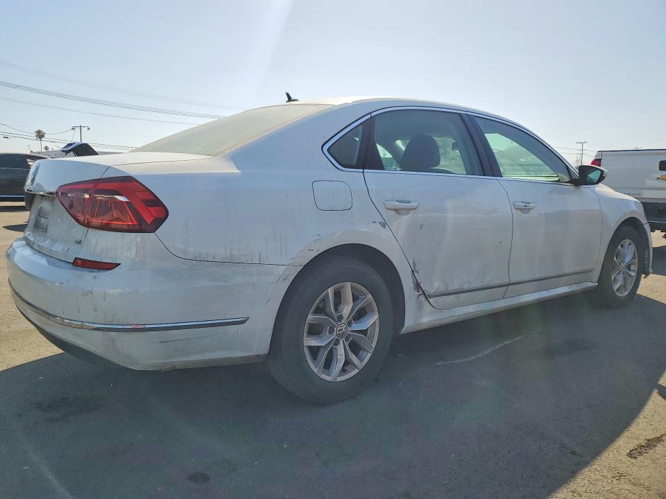 Продаж на аукціоні авто 2017 Volkswagen Passat, vin: 1VWAT7A38HC005113, номер лоту: 56703446