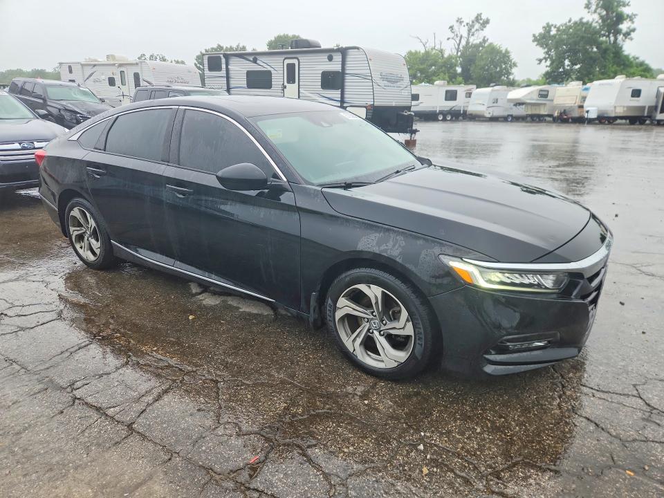 Продаж на аукціоні авто 2018 Honda Accord, vin: 1HGCV1F41JA060607, номер лоту: 57356326