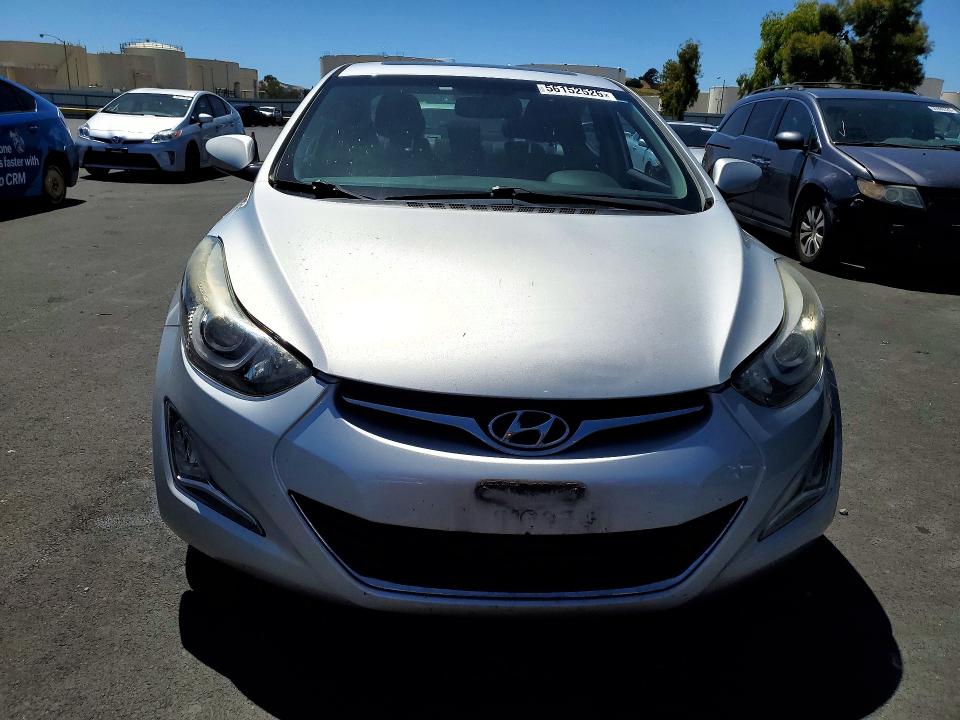 56152526 :رقم المزاد ، 5NPDH4AE8FH607156 vin ، 2015 Hyundai Elantra مزاد بيع