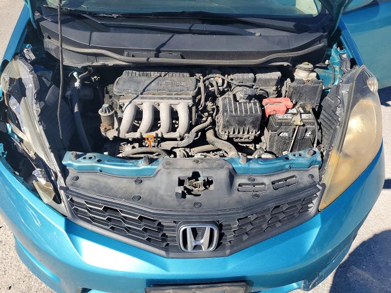 57313366 :رقم المزاد ، JHMGE8H50DC023523 vin ، 2013 Honda Fit مزاد بيع
