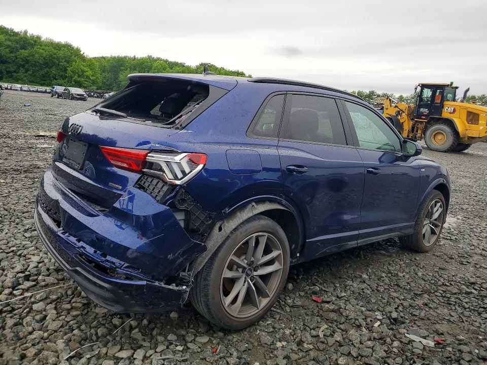 2021 Audi Q3 მანქანა იყიდება აუქციონზე, vin: WA1DECF34M1138513, აუქციონის ნომერი: 57916136