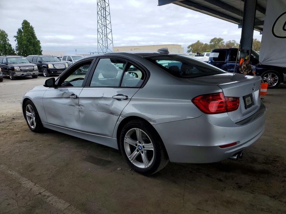 2013 Bmw 328 მანქანა იყიდება აუქციონზე, vin: WBA3C1G53DNR44182, აუქციონის ნომერი: 58037606