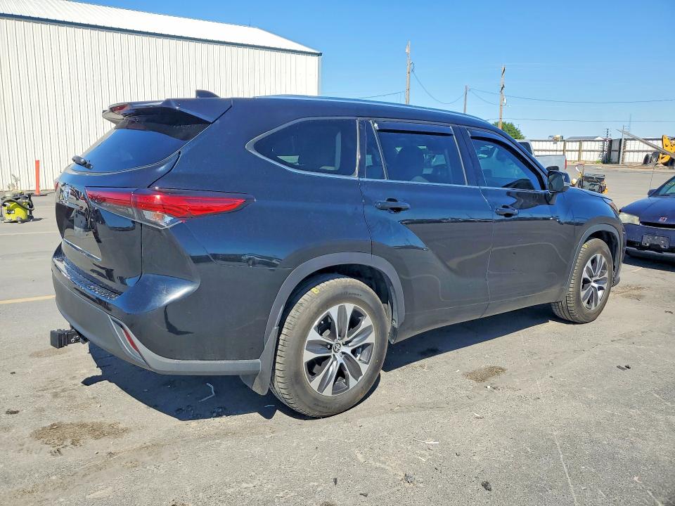 57222846 :رقم المزاد ، 5TDHBRCH5MS067358 vin ، 2021 Toyota Highlander مزاد بيع