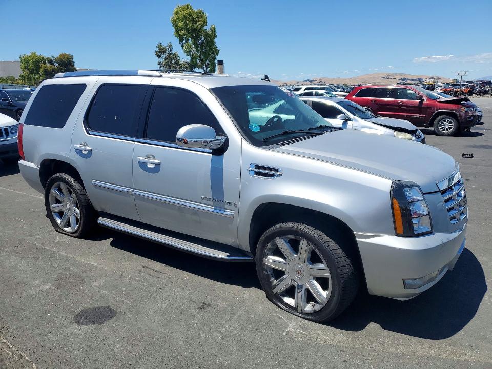 2010 Cadillac Escalade მანქანა იყიდება აუქციონზე, vin: 1GYUCCEF6AR154176, აუქციონის ნომერი: 56401686