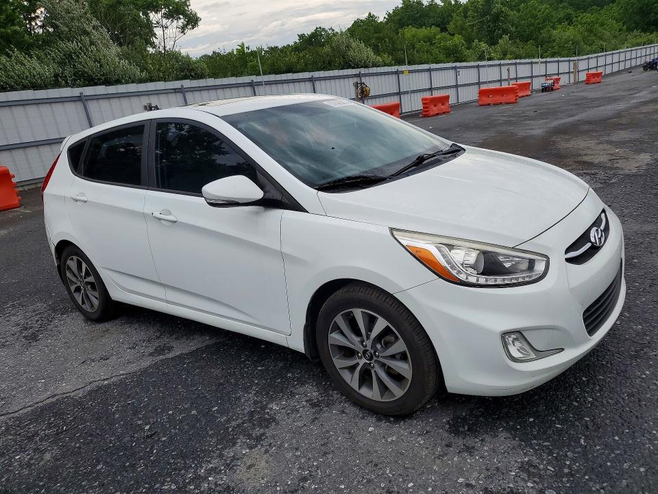 2015 Hyundai Accent მანქანა იყიდება აუქციონზე, vin: KMHCU5AE1FU220169, აუქციონის ნომერი: 57693876