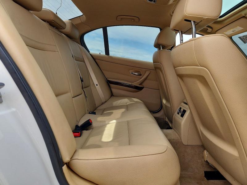 2011 Bmw 328 მანქანა იყიდება აუქციონზე, vin: WBAPK5G57BNN24630, აუქციონის ნომერი: 57684116