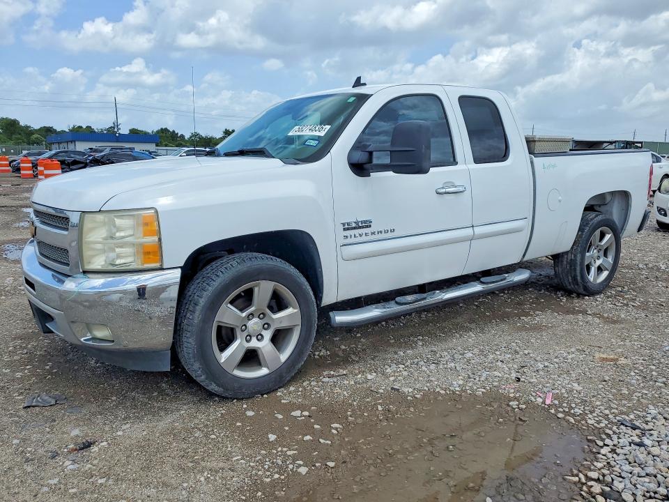 58274836 :رقم المزاد ، 1GCRCSE03DZ326122 vin ، 2013 Chevrolet Silverado مزاد بيع