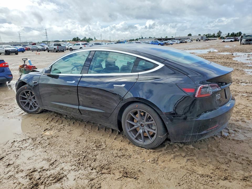2020 Tesla Model 3 მანქანა იყიდება აუქციონზე, vin: 5YJ3E1EB3LF599643, აუქციონის ნომერი: 55642336
