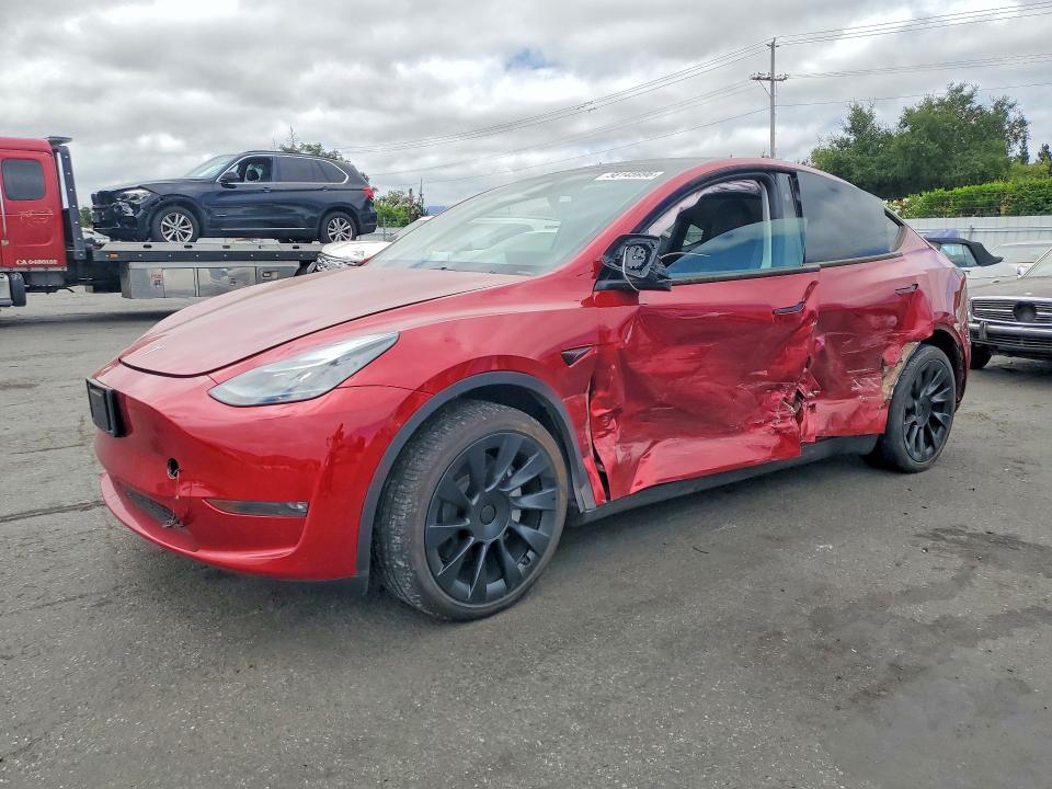 Продажа на аукционе авто 2024 Tesla Model Y, vin: 7SAYGDEE1RF038963, номер лота: 58145996