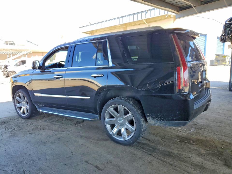 55632036 :رقم المزاد ، 1GYS4BKJ2LR107690 vin ، 2020 Cadillac Escalade مزاد بيع