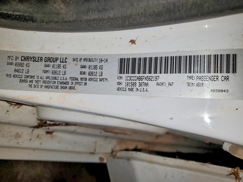 57572986 :رقم المزاد ، 1C3CCCAB6FN562197 vin ، 2015 Chrysler 200 مزاد بيع