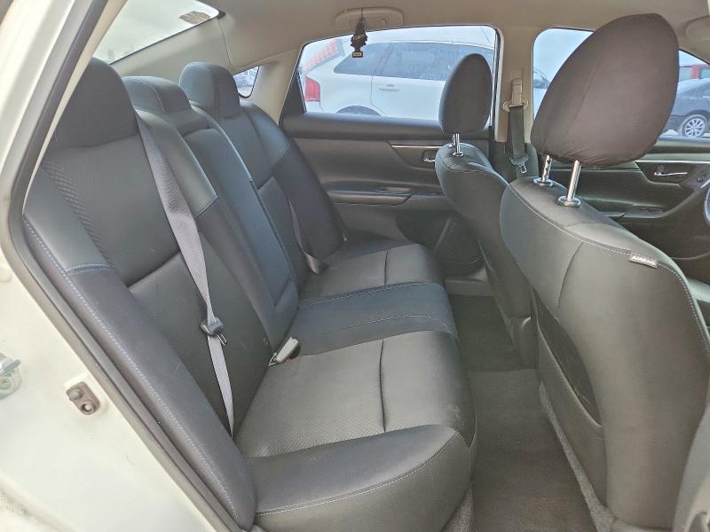 2017 Nissan Altima მანქანა იყიდება აუქციონზე, vin: 1N4AL3AP8HC160765, აუქციონის ნომერი: 57428956