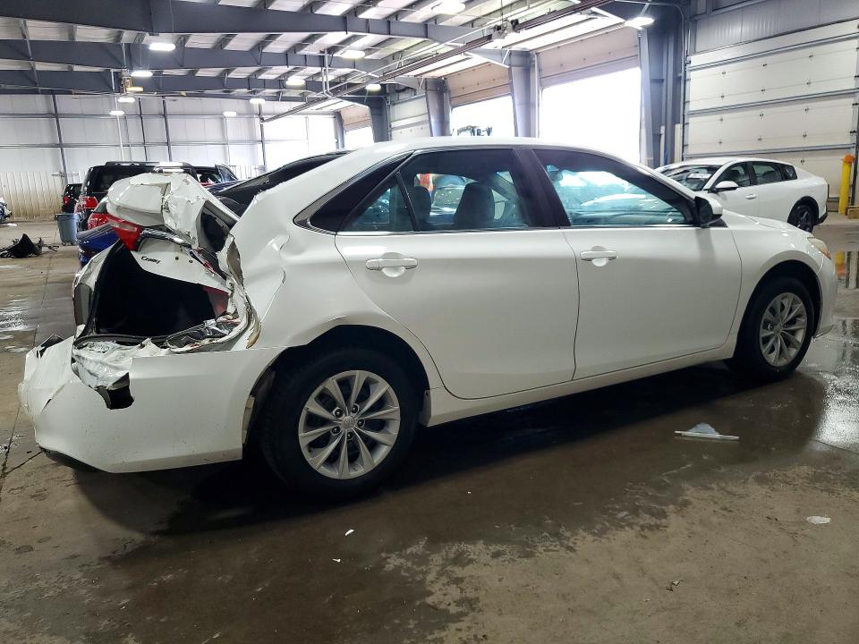 57149246 :رقم المزاد ، 4T1BF1FK2GU563555 vin ، 2016 Toyota Camry مزاد بيع