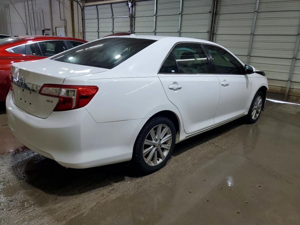 55493036 :رقم المزاد ، 4T1BF1FK2EU388169 vin ، 2014 Toyota Camry مزاد بيع