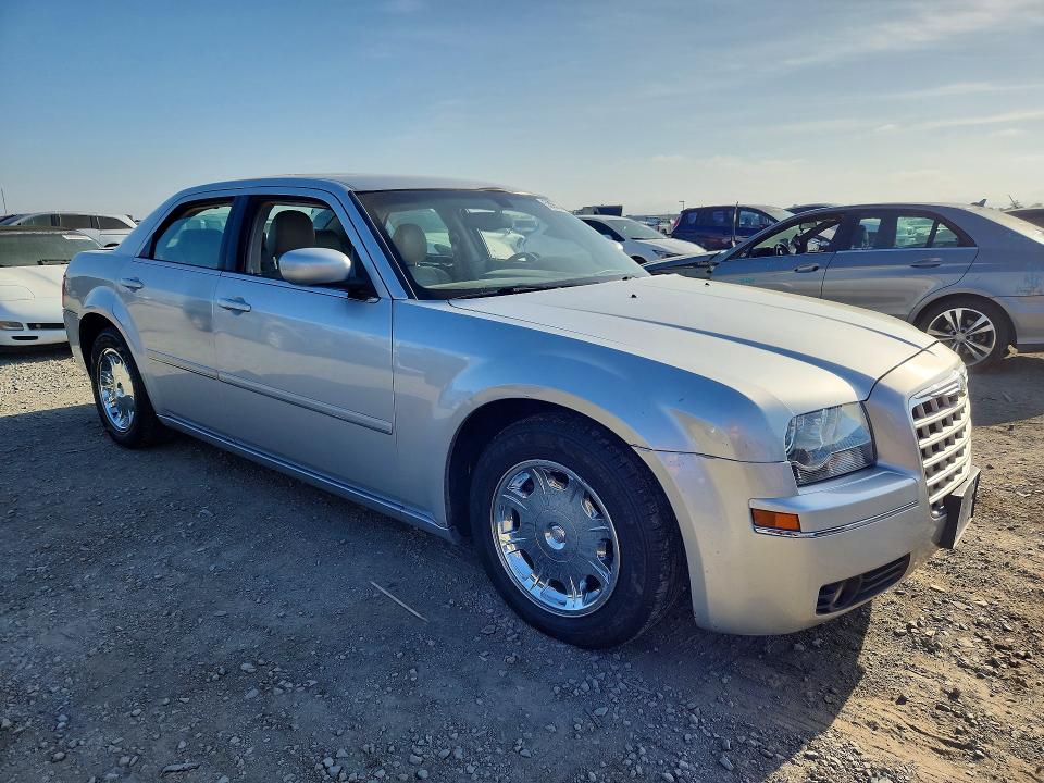 55655346 :رقم المزاد ، 2C3JA53G45H553958 vin ، 2005 Chrysler 300 مزاد بيع