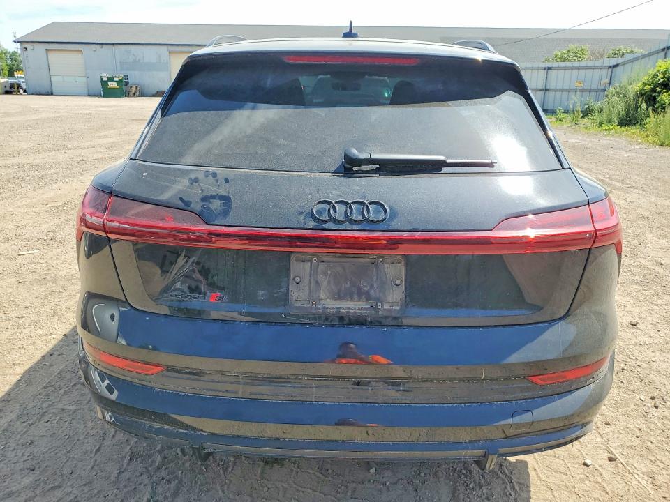 2022 Audi E-tron S მანქანა იყიდება აუქციონზე, vin: WA1VCBGE3NB039763, აუქციონის ნომერი: 56596386