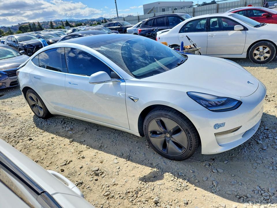 Продажа на аукционе авто 2020 Tesla Model 3, vin: 5YJ3E1EA8LF633311, номер лота: 85603655