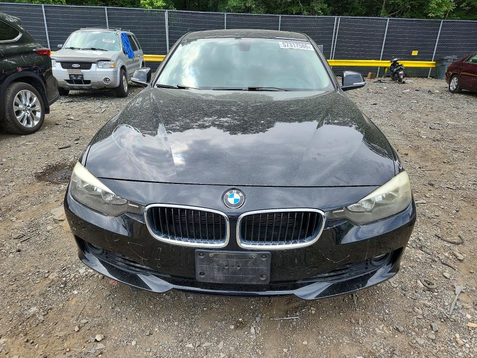 57317586 :رقم المزاد ، WBA3B5C54FP652967 vin ، 2015 Bmw 328 مزاد بيع