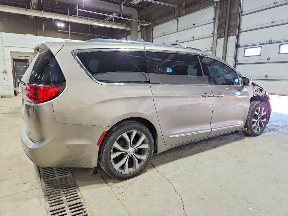 Продаж на аукціоні авто 2017 Chrysler Pacifica, vin: 2C4RC1GG2HR727536, номер лоту: 57321516