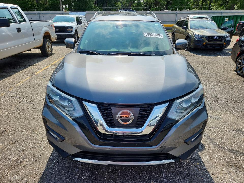 58631516 :رقم المزاد ، JN8AT2MV6HW281361 vin ، 2017 Nissan Rogue مزاد بيع