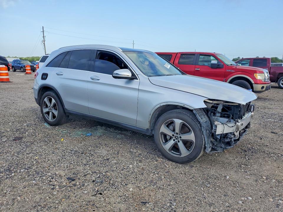57511076 :رقم المزاد ، WDC0G4JB4JV015957 vin ، 2018 Mercedes-benz Glc مزاد بيع