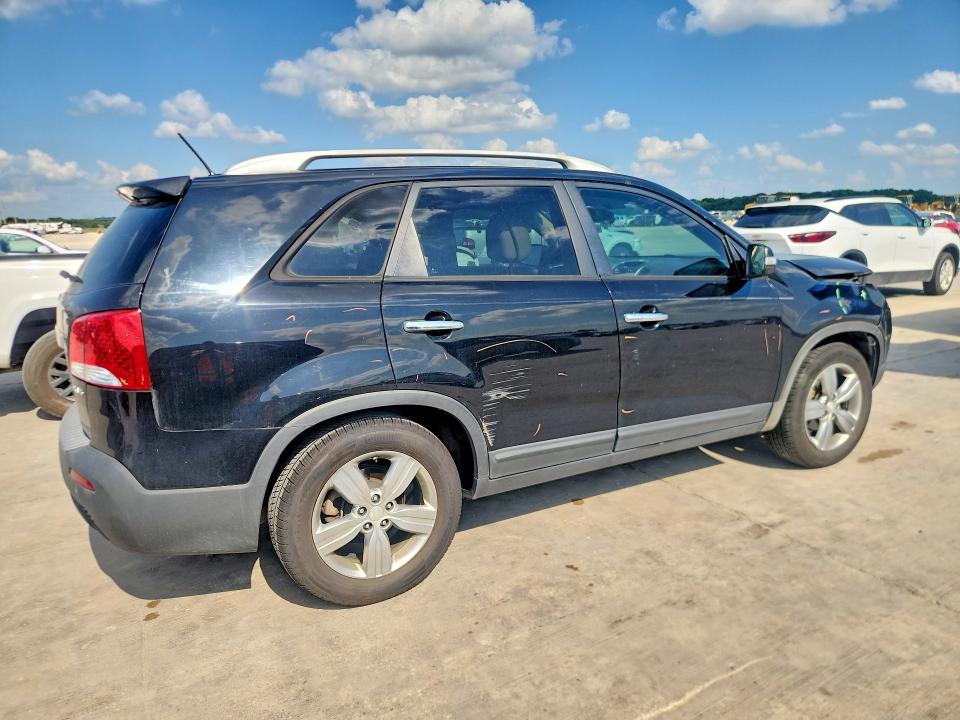 2013 Kia Sorento მანქანა იყიდება აუქციონზე, vin: 5XYKU4A28DG356720, აუქციონის ნომერი: 58218276