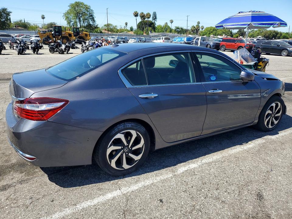 57592146 :رقم المزاد ، 1HGCR3F84HA032460 vin ، 2017 Honda Accord مزاد بيع