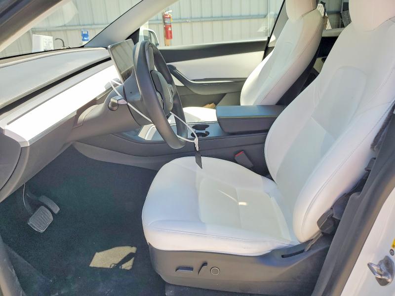 55702096 :رقم المزاد ، 7SAYGDEE7NF327839 vin ، 2022 Tesla Model Y مزاد بيع