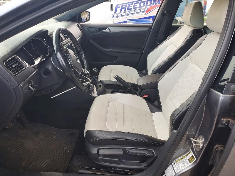58702566 :رقم المزاد ، 3VWB17AJ8GM279255 vin ، 2016 Volkswagen Jetta مزاد بيع