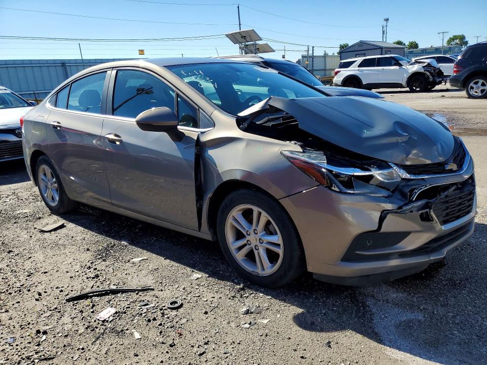 2017 Chevrolet Cruze მანქანა იყიდება აუქციონზე, vin: 1G1BE5SMXH7132394, აუქციონის ნომერი: 56844866