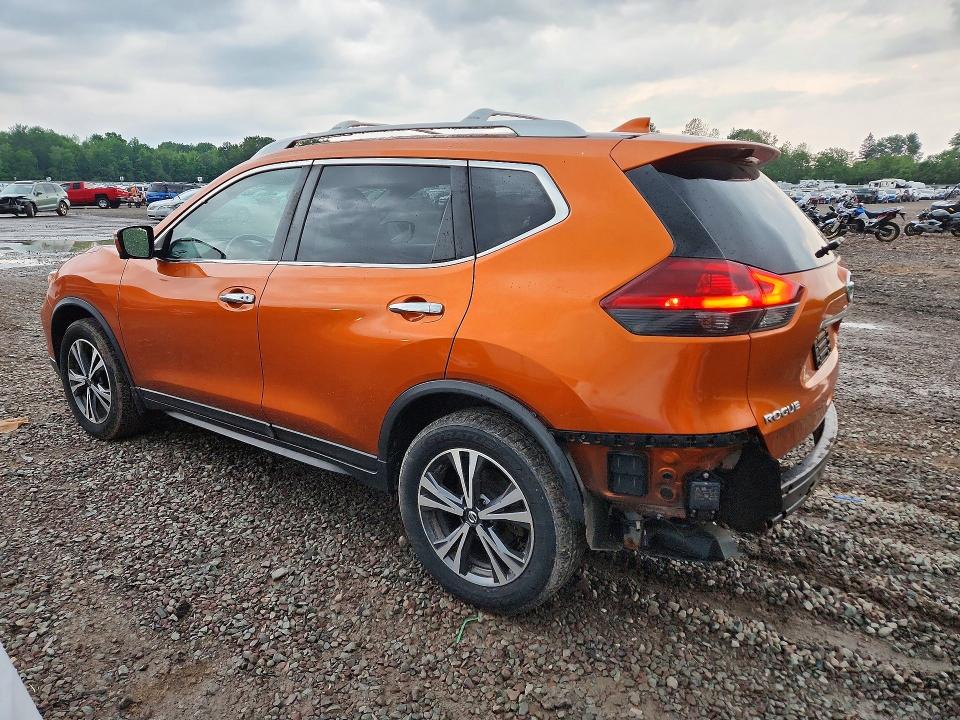 56901666 :رقم المزاد ، JN8AT2MVXLW100836 vin ، 2020 Nissan Rogue مزاد بيع
