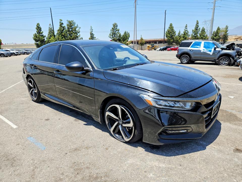 58648416 :رقم المزاد ، 1HGCV2F3XKA030732 vin ، 2019 Honda Accord مزاد بيع