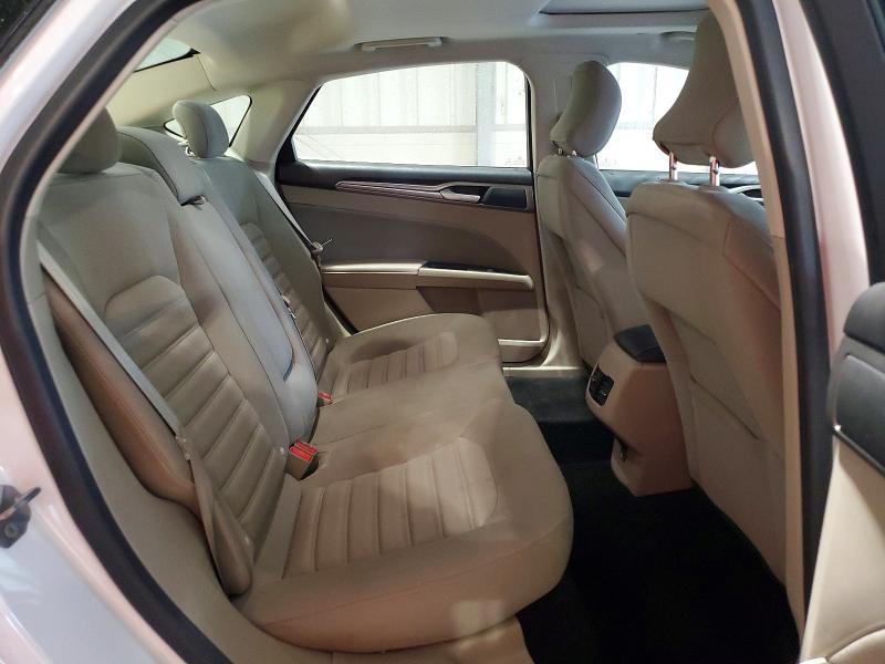 58414316 :رقم المزاد ، 3FA6P0LU7KR165119 vin ، 2019 Ford Fusion مزاد بيع